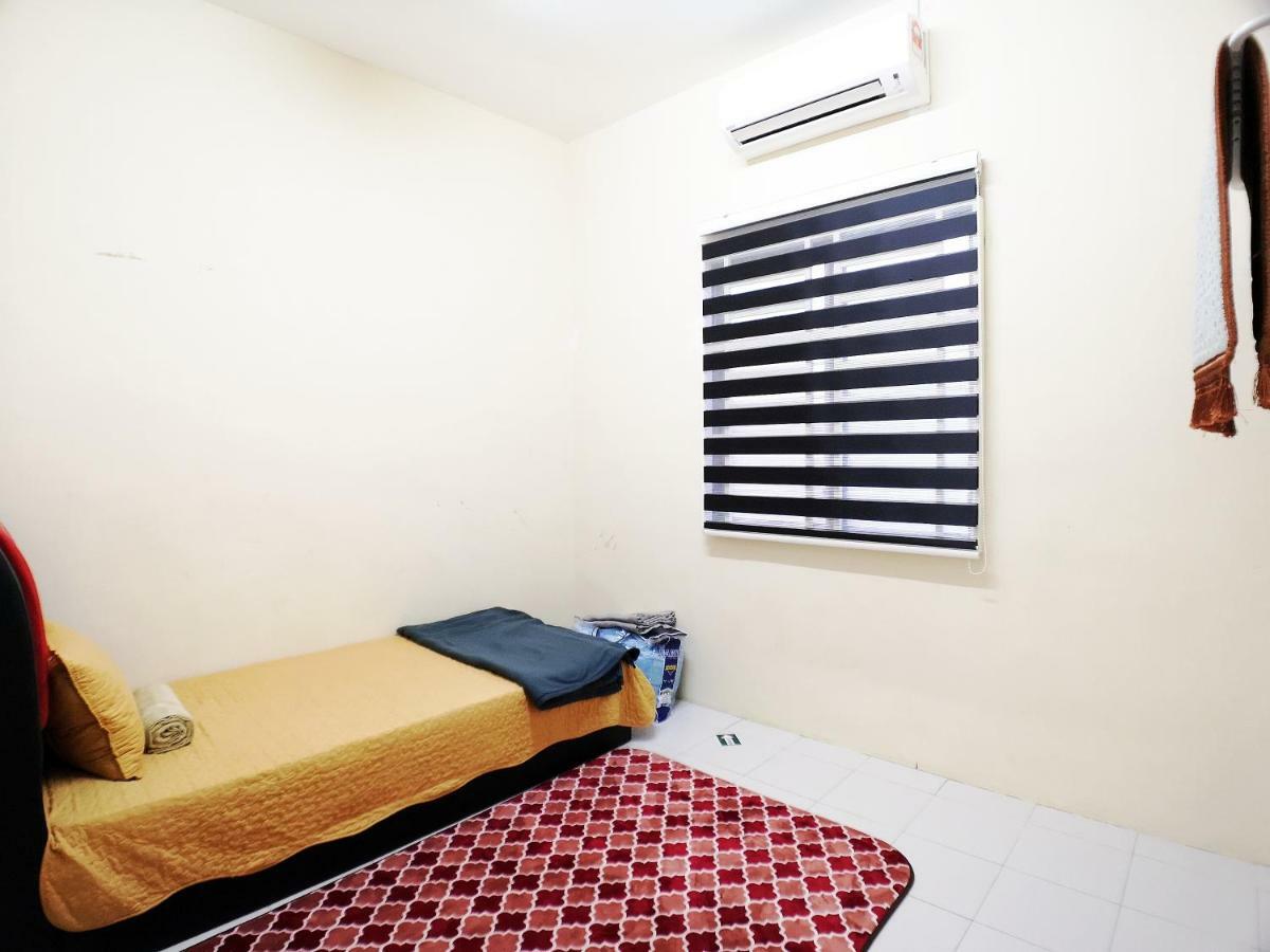 Eisya Guest House Perlis With Pool Musllm Only أروا المظهر الخارجي الصورة
